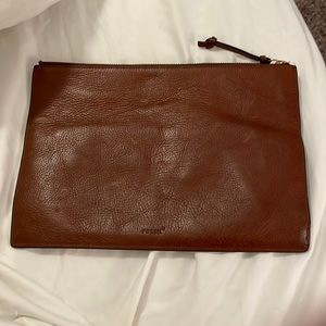 Fossil clutch